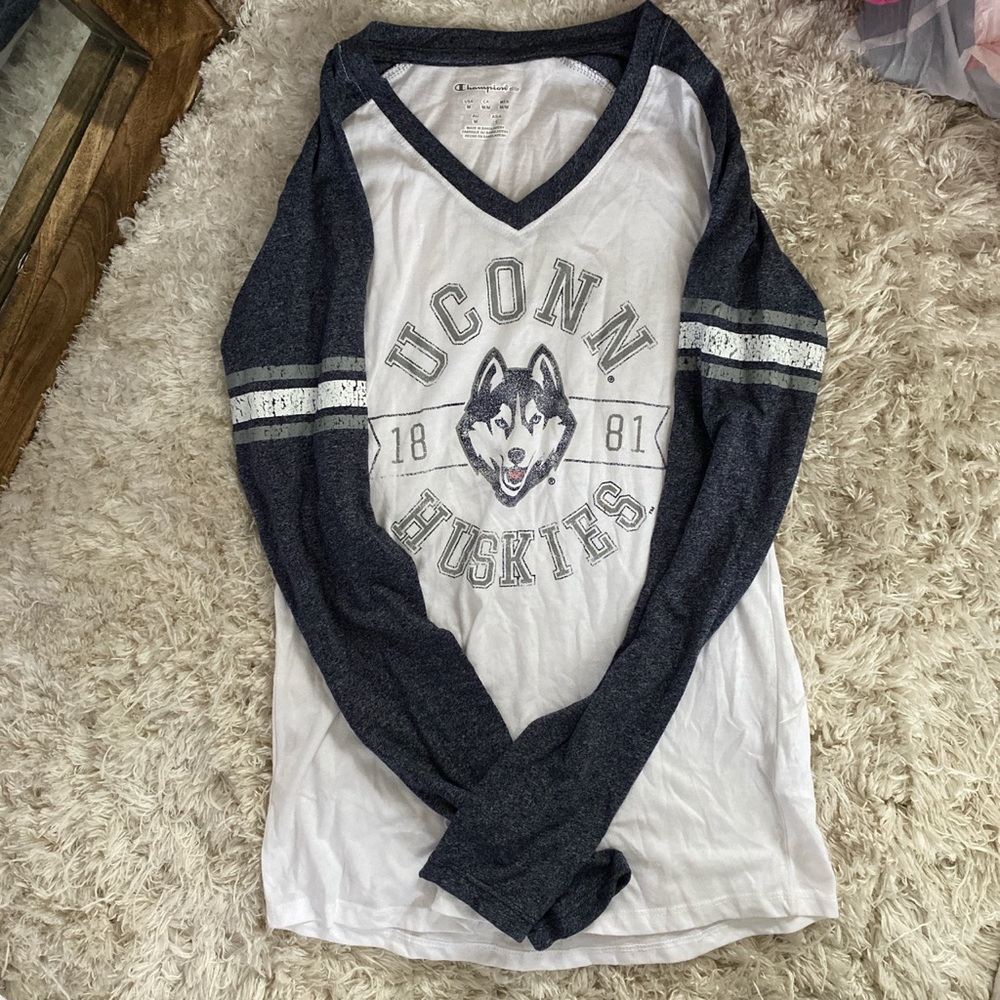 uconn long sleeve